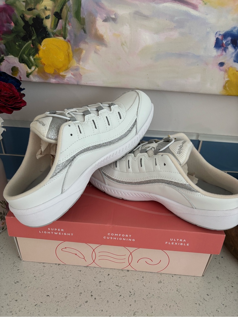 Easy Spirit White and Silver Slip-On Women’s Sneakers 10WW